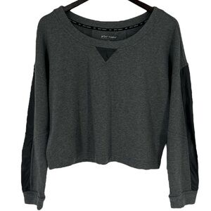BETSY Johnson performance Cropped scoopneck  Heather Gray size medium NWT’s